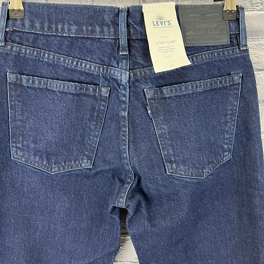 Levi's Stem Flare Jeans Embroidered  Nwt Size 25 - Picture 9 of 10